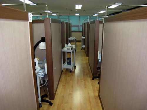 물리치료실 내부 2