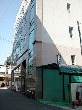 지하 주차장 입구